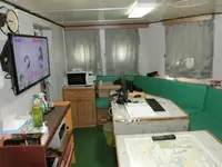 पेट्रोल नाव बेचने के लिए