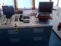 आपूर्ति जहाज बेचने के लिए
