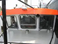 क्रू बोट बिक्री के लिए