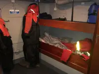 लाइफबोट बिक्री के लिए