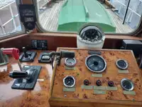 पायलट बोट बिक्री के लिए