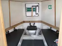 क्रू बोट बिक्री के लिए