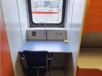 कार्य नौकाएँ बिक्री के लिए
