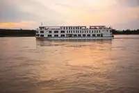क्रूज जहाज बिक्री के लिए