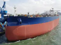 Oil/Chemical tanker बेचने के लिए