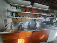 लैंडिंग क्राफ्ट, टैंक बिक्री के लिए