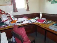 कार्य नौकाएँ बिक्री के लिए