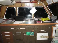 क्रू बोट बिक्री के लिए