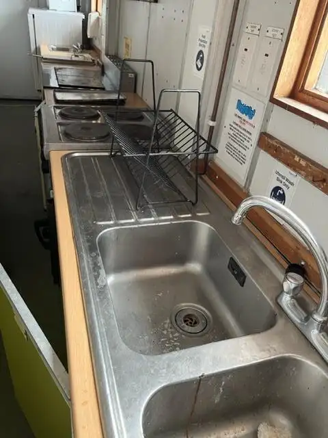 आवास बार्ज बिक्री के लिए