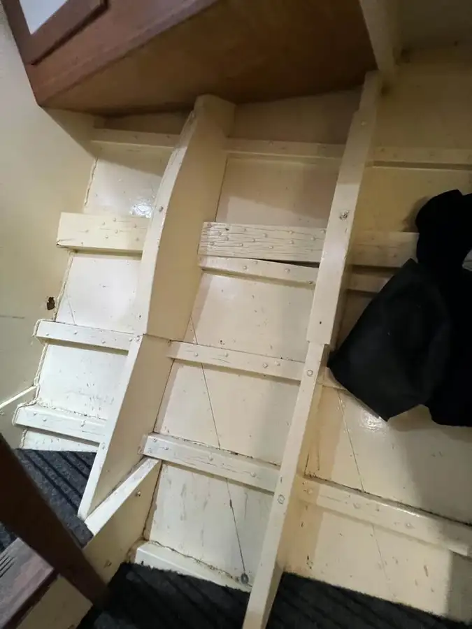 ट्रॉलर बिक्री के लिए
