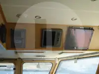 ट्रॉलर बिक्री के लिए