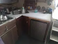 क्रू बोट बिक्री के लिए