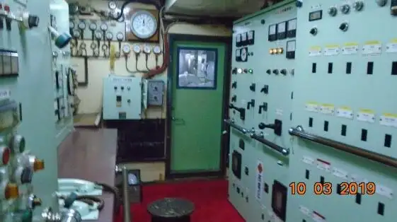 एलएनजी वाहक पोत बिक्री के लिए