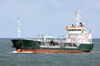 Oil/Chemical tanker बेचने के लिए