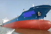 कंटेनर जहाज़ बेचने के लिए
