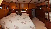 ट्रॉलर बिक्री के लिए