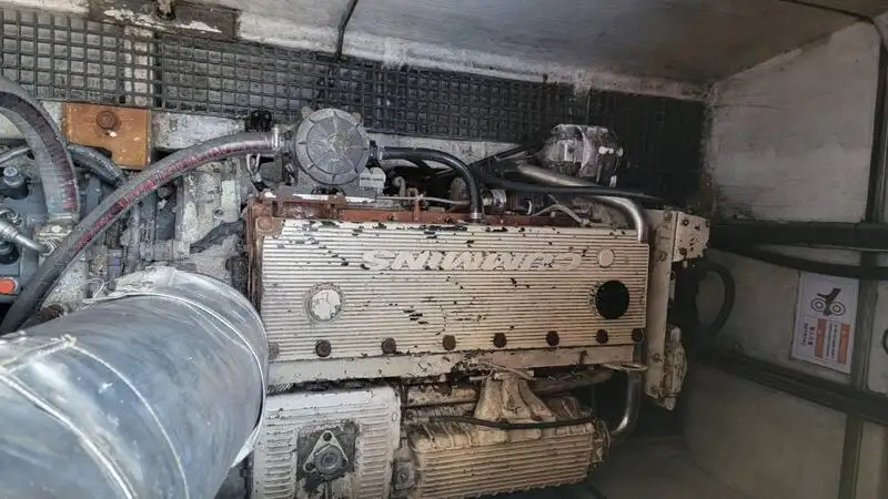कंटेनर जहाज बिक्री के लिए