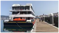 क्रूज जहाज बिक्री के लिए