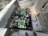 कार्य नौकाएँ बिक्री के लिए