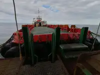 क्रू बोट बिक्री के लिए
