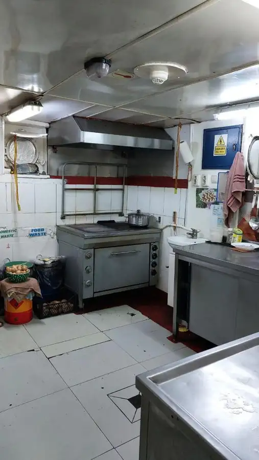 तेल/रासायनिक टैंकर बिक्री के लिए