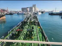 Oil/Chemical tanker बेचने के लिए