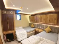 नौका बिक्री के लिए
