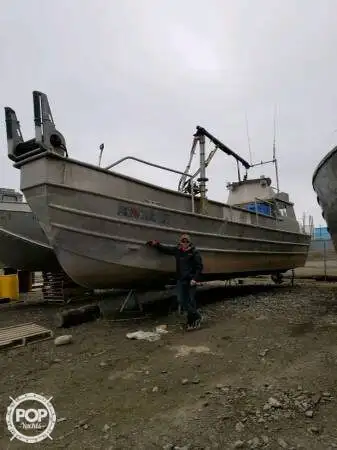 कंटेनर जहाज बिक्री के लिए