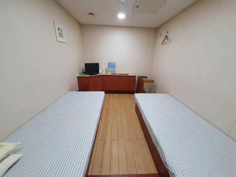 रेफ़र जहाज बिक्री के लिए
