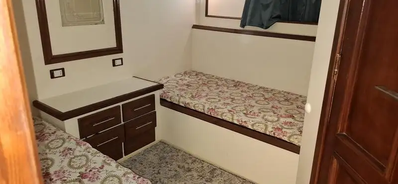 क्रूज जहाज बिक्री के लिए