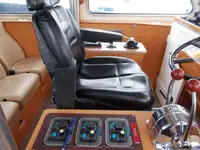 पायलट बोट बिक्री के लिए