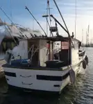 Trawler बेचने के लिए