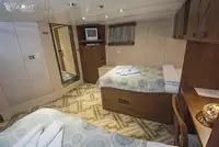 क्रूज जहाज बिक्री के लिए
