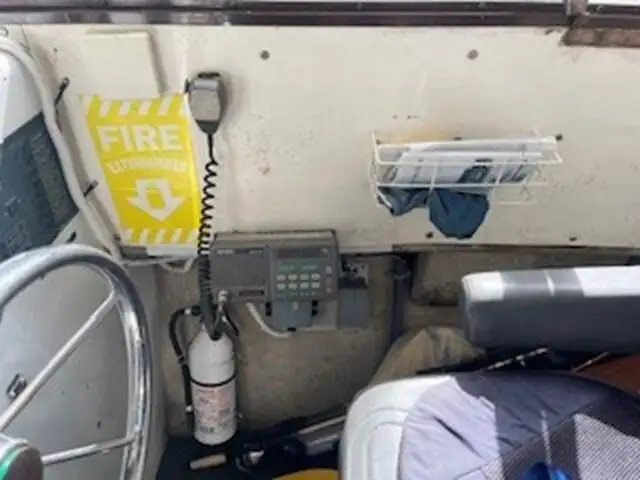 कार्य नौकाएँ बिक्री के लिए