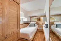 ट्रॉलर बिक्री के लिए