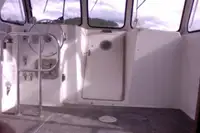 क्रू बोट बिक्री के लिए