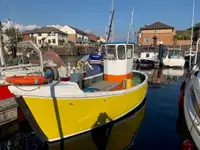 Trawler बेचने के लिए