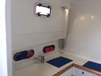 अनुसंधान पोत बिक्री के लिए