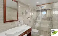 क्रूज जहाज बिक्री के लिए