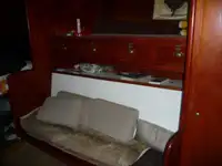 गश्ती नाव बिक्री के लिए
