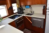 ट्रॉलर बिक्री के लिए
