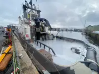 क्रेन जहाज बिक्री के लिए