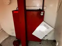 कार्य नौकाएँ बिक्री के लिए