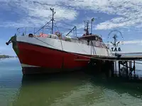 Purse seiner बेचने के लिए