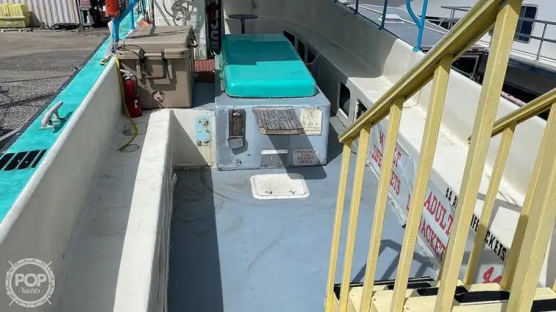 क्रूज जहाज बिक्री के लिए