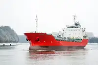Oil/Chemical tanker बेचने के लिए