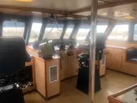 क्रू बोट बिक्री के लिए