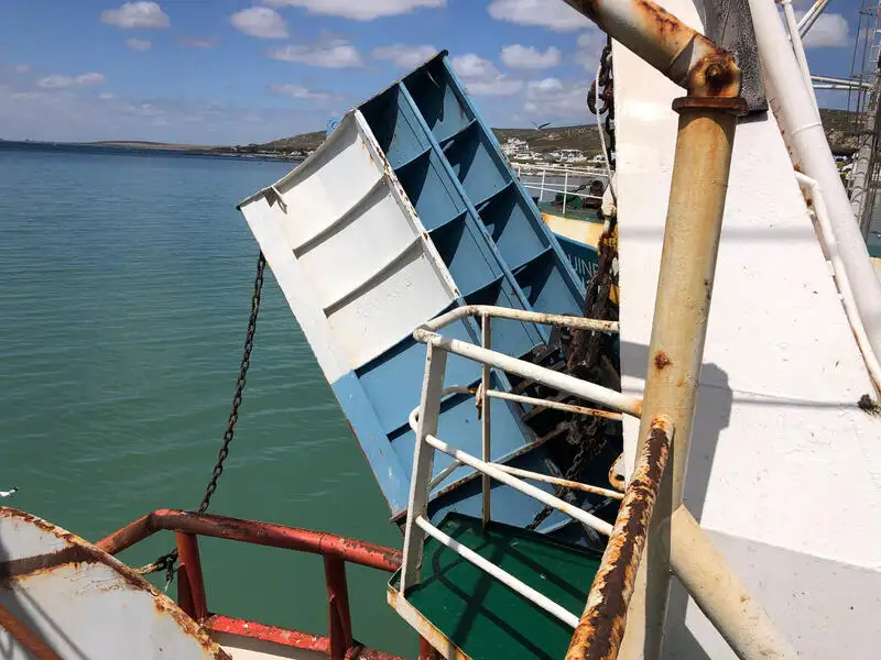 ट्रॉलर बिक्री के लिए