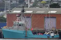 Trawler बेचने के लिए