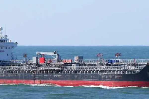 Oil/Chemical tanker for sale